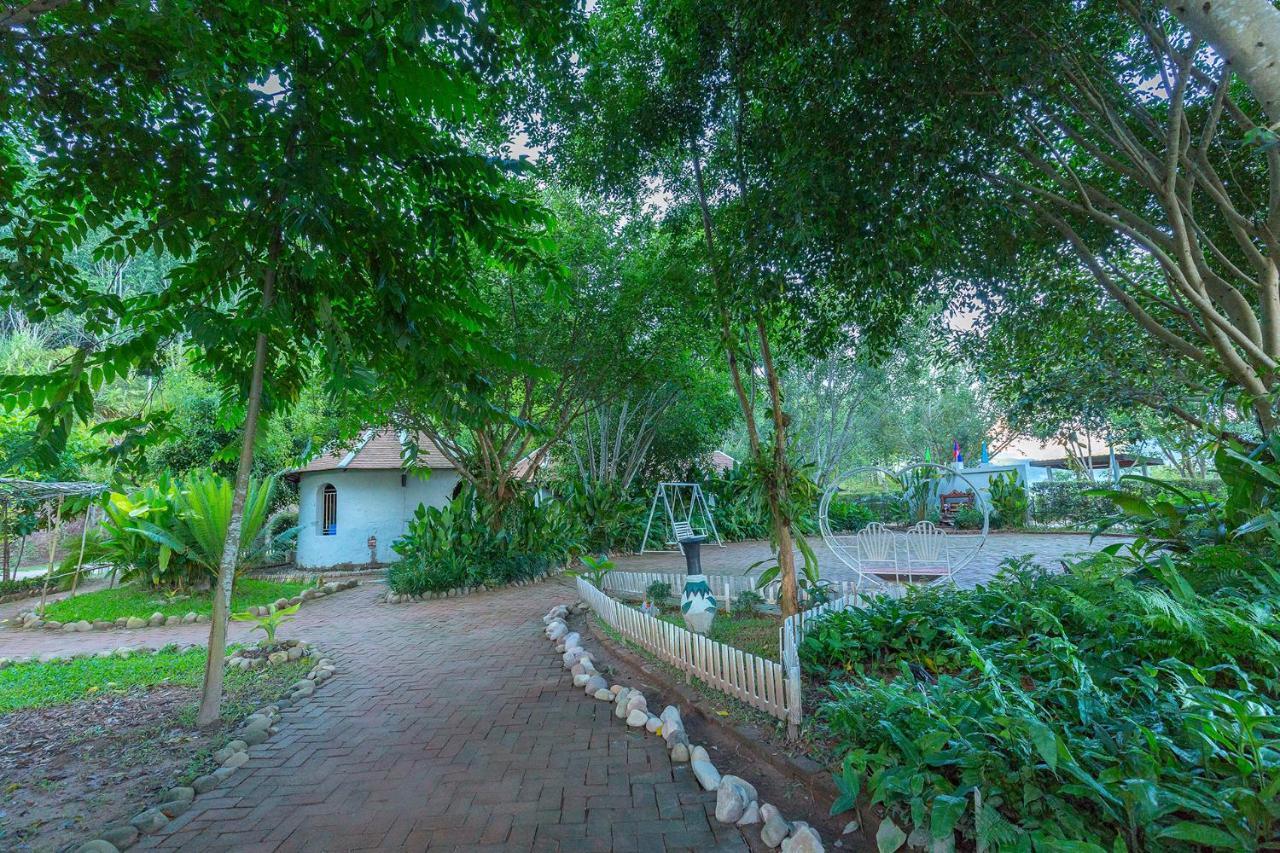 Pou Villa Luang Namtha Exterior foto